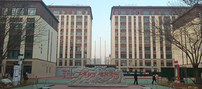 石家庄工业信息中等专业学校校园正门