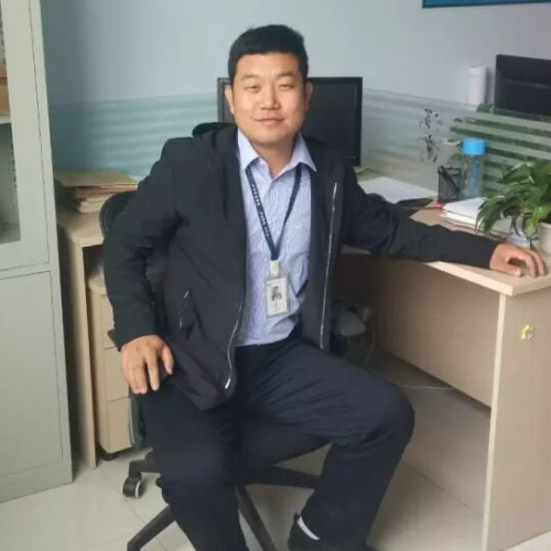 汽修专业首席讲师兼首届师徒班 师傅：王建昆